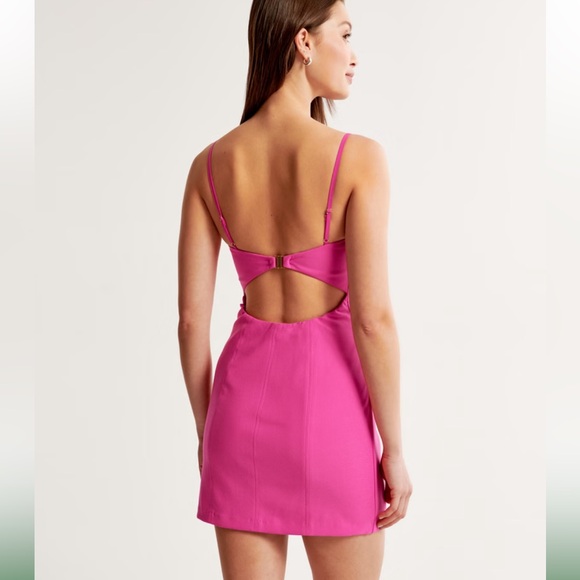 Abercrombie and fitch “Corset Clasp-Back Mini Dress” - Picture 2 of 7